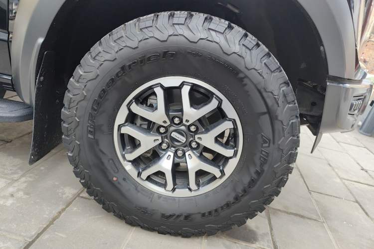 Used Ford F-150 Raptor 2022 3.5T Raptor Right Front Wheel Hub