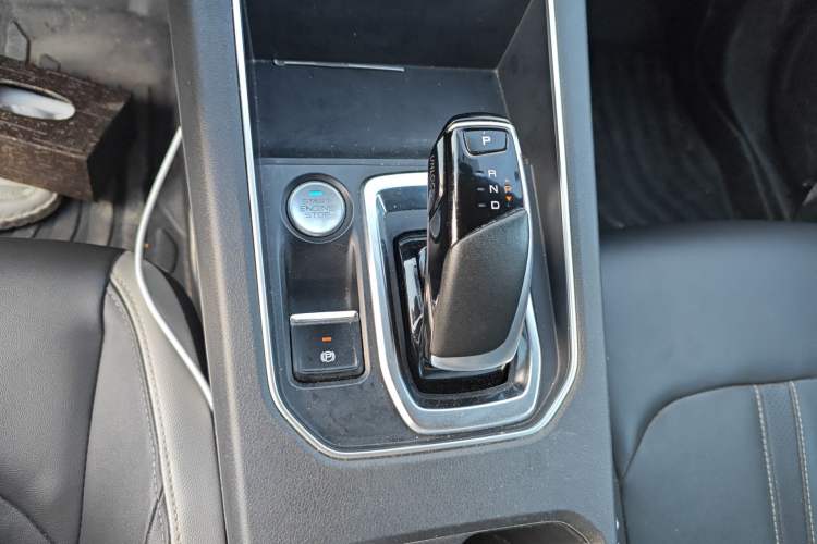 Used Dongfeng Aeolus E70  Gear Lever