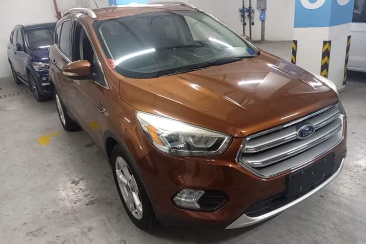 Used Ford Kuga 2017 EcoBoost 180 Two-Wheel-Drive Elite Trim
