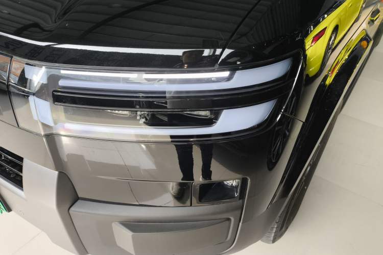 Used Formula Leopard Tai 7 2025 Model 200 km Two-Wheel Drive Max Edition
