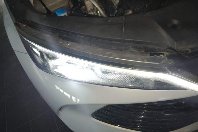 Used BYD Qin L 2024 DM-i 120KM Excellence Model Right Front Headlight