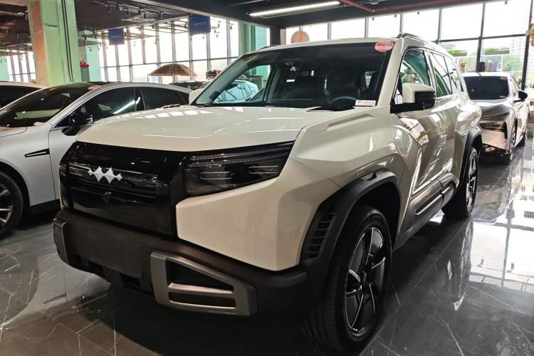 Used Formula Leopard Titanium 3 2025 501KM All-Wheel Drive Intelligent Driving Ultra Version