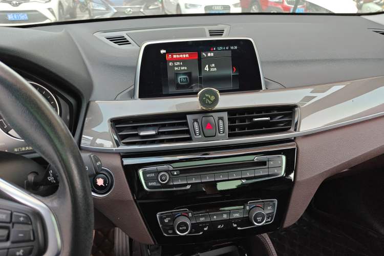 Used BMW X1 New Energy 2018 xDrive25Le Luxury Model
