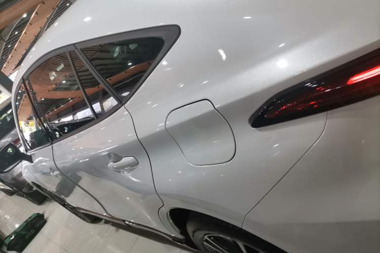 Used Toyota Venza 2023 2.0L CVT Two-Wheel Drive Prestige Version
