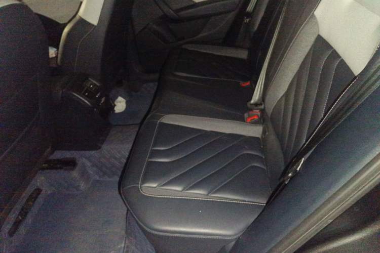 Used Volkswagen Tharu 2023 300TSI Two-Wheel-Drive Full Moon Edition
