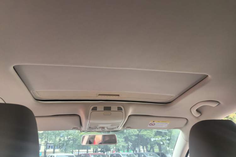 Used Volkswagen Magotan 2015 Facelift 1.8TSI Luxury Model
