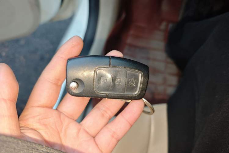 Used Ford Focus 2013 Hatchback Classic 1.8L Automatic Fashion Edition
