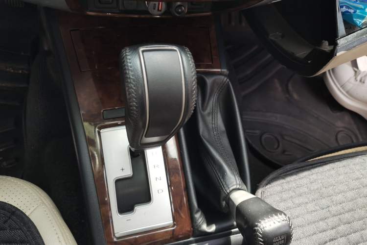 Used Mitsubishi Pajero Sport 2013 3.0L Automatic 4x4 Flagship Edition