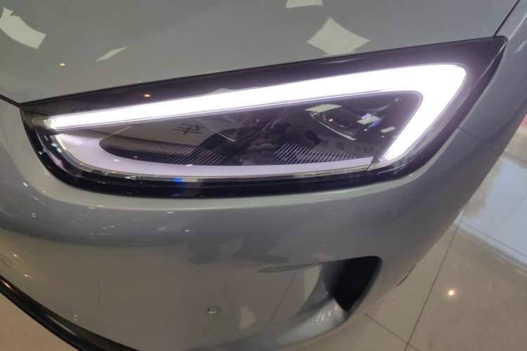 Used Hima AITO M5 2022 Pure Electric All-Wheel-Drive Performance Edition
