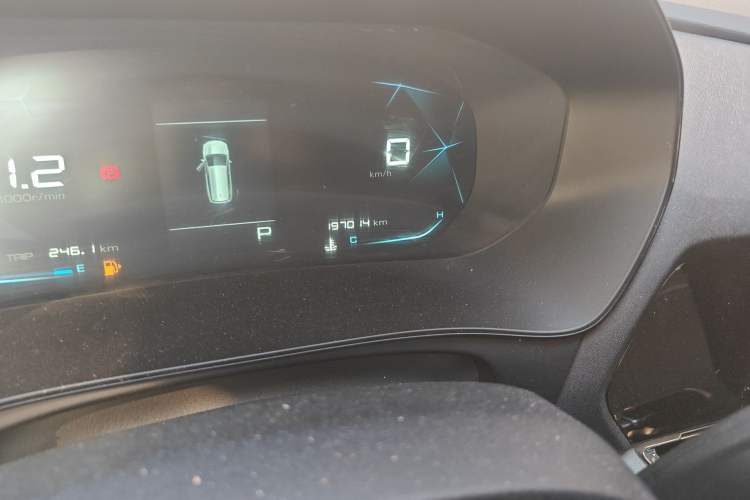 Used Wuling Victory 2020 1.5T CVT Elite Model Odometer Close Up