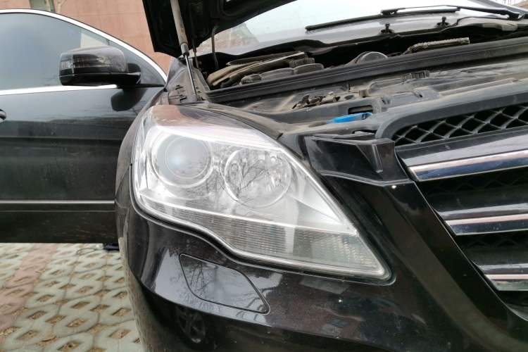 Used Mercedes-Benz R-Class 2011 R 300 L Business Model