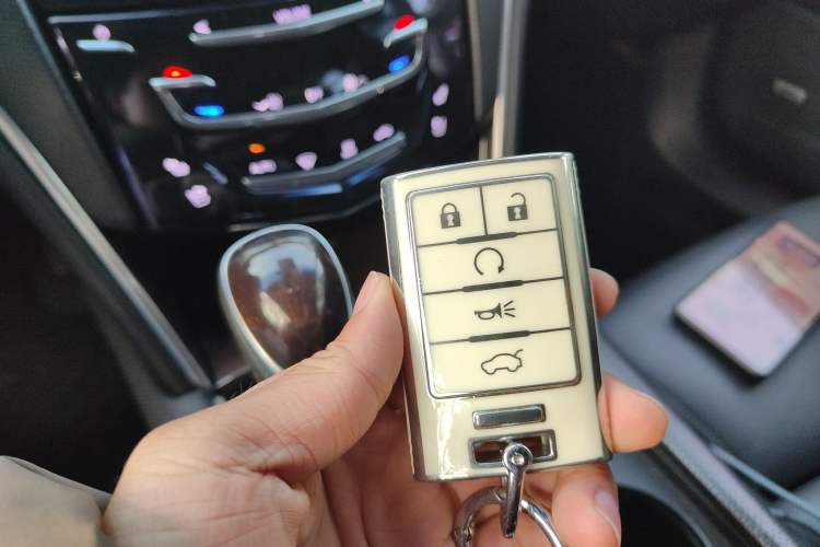 Used Cadillac XTS 2014 28T Luxury Model