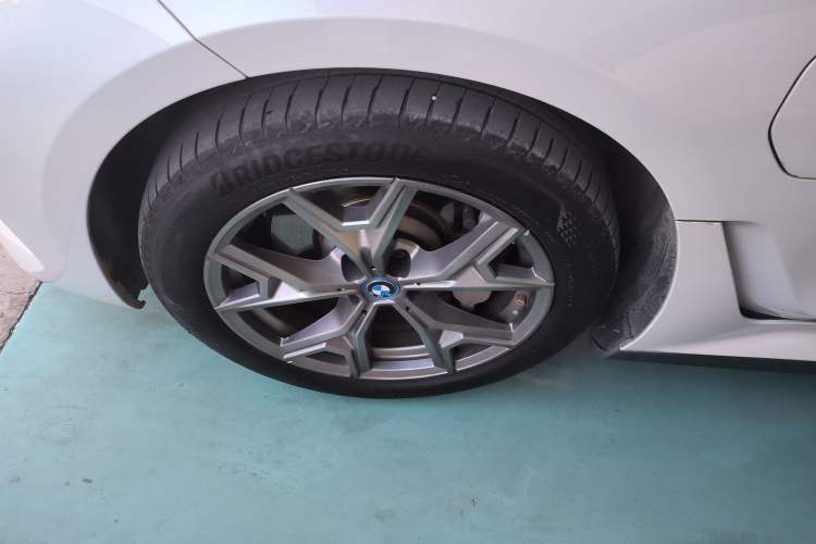 Used BMW i3 2022 eDrive 35 L
