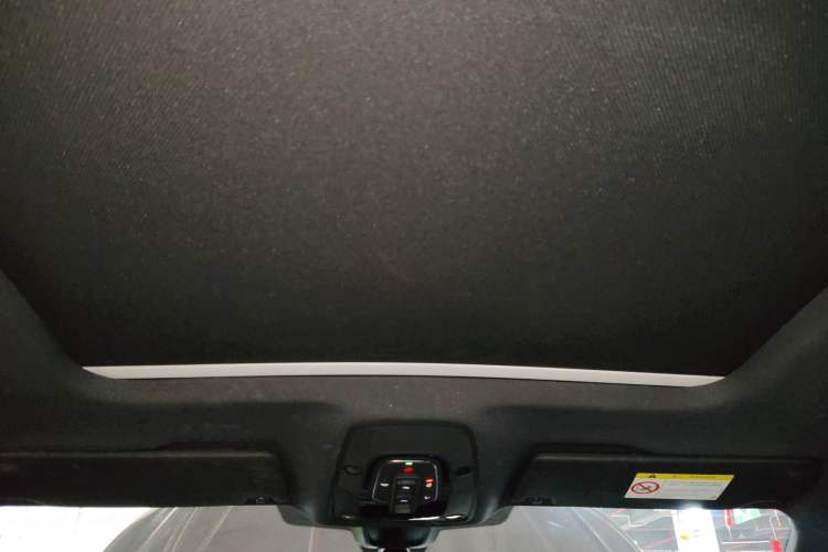 Used Audi Q5L 2023 40T Luxury Dynamic Model Headliner