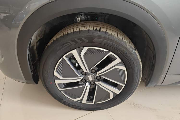 Used Geely Galaxy Xingjian 7 EM-i 2025 120km Exploration+ Version