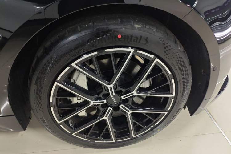 Used Zeekr 001 2026 Model 103° Rear-Drive Max Version Exterior 5