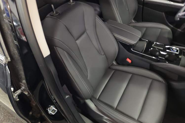 Used Buick Envision 2025 25T Entry-Grade Platinum Edition
