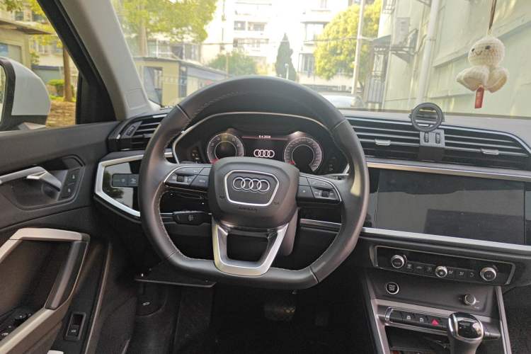 Used Audi Q3 2023 35 TFSI Fashion Dynamic Model (1.4T)