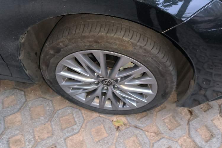 Used Toyota Avalon 2024 Dual-Motor 2.0L Luxury Edition Right Front Wheel Hub