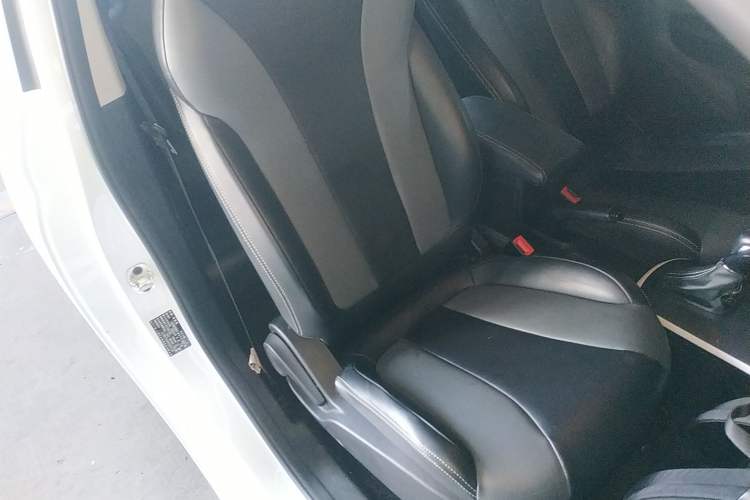 Used Roewe Clever 2022 311km QiQi BoBo Edition
