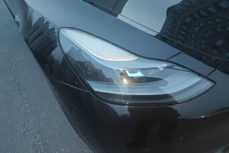 Used Tesla Model Y 2023 Rear-Wheel-Drive Version
