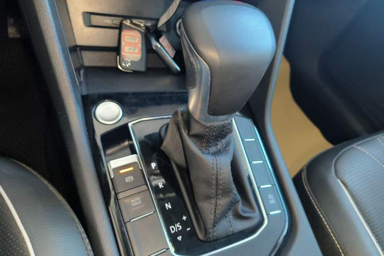 Used Volkswagen Tiguan L 2024 300TSI Automatic Two-Wheel Drive Smart Edition Gear Lever