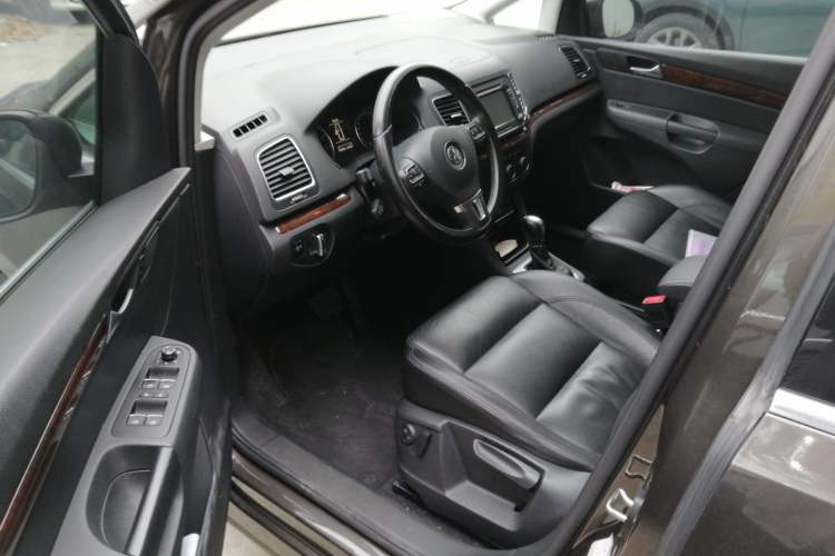 Used Volkswagen Sharan 2015 1.8TSI Comfort Model Driver Seat