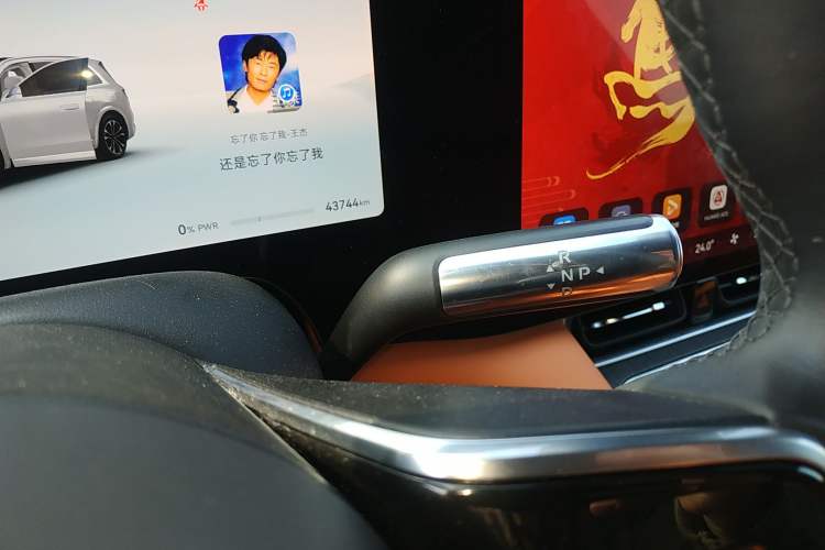 Used Hima AITO M8 2025 Extended-Range Ultra Version 53.4 kWh 5-Seater Edition
