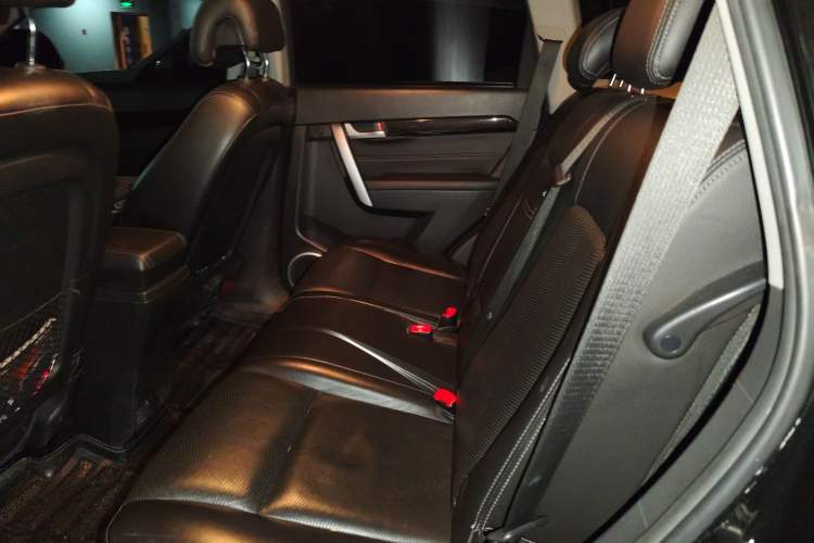 Used Chevrolet Captiva 2014 2.4L 4x4 Flagship Edition 7 Seats