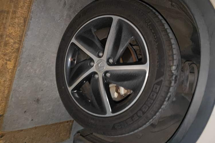 Used Honda Vezel 2020 220 TURBO CVT Luxury Edition Right Front Wheel Hub