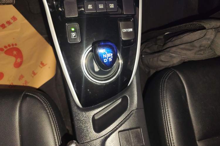 Used Toyota Levin 2017 Revised Dual-Engine 1.8H GS E-CVT Elite Sunroof Version China V Standard