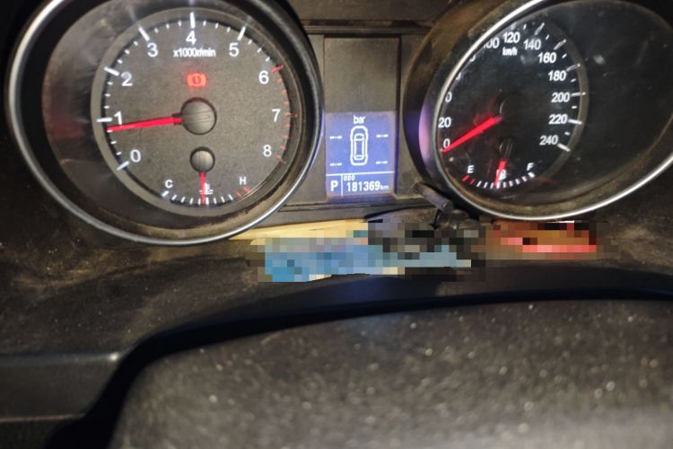 Used Haval H6 2013 Upgraded Model 2.4L Automatic Two-Wheel Drive Elite Version