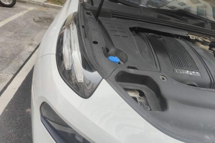 Used Lynk & Co 03 2020 1.5TD DCT Sport Edition Right Front Headlight