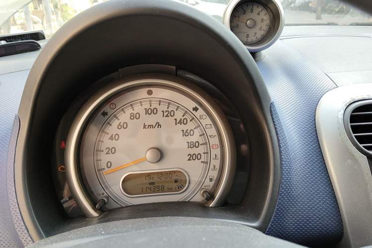 Used Suzuki Splash 2012 1.4 VVT Luxury Edition Instrument Cluster