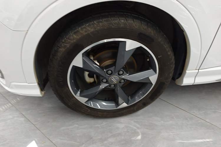 Used Audi Q3 2019 35 TFSI Fashion Dynamic Model
