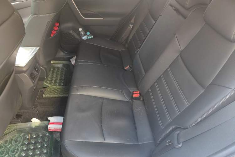 Used Toyota RAV4 2020 Dual-Engine 2.5L E-CVT 4x4 Elite PLUS Edition Left Rear Seat