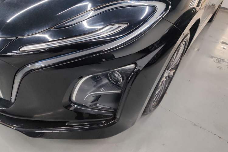 Used Hongqi E-QM5 2022 431 km Charge & Enjoy Edition