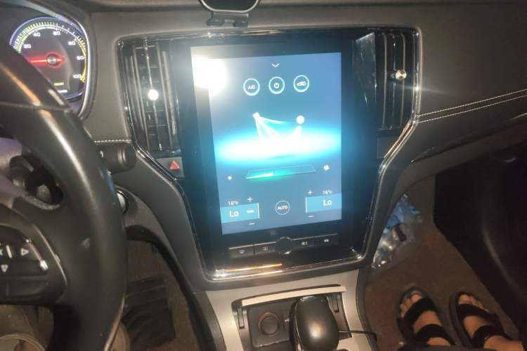Used Roewe RX5 New Energy 2018 eRX5 50T Hybrid Luxury Edition
