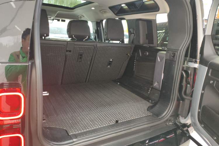 Used Land Rover Defender 2022 110 P400 X-DYNAMIC HSE