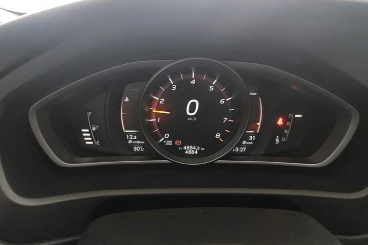 Used Volvo V40 2018 T3 Zhiya Edition
