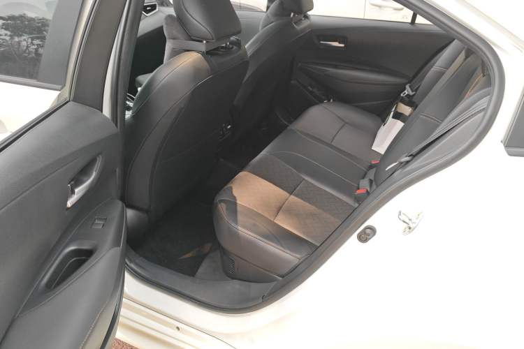 Used Toyota Levin 2023 Smart Electric Hybrid Dual-Engine 1.8L Sport Edition Left Rear Seat