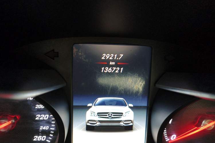 Used Mercedes-Benz C-Class 2015 C 200 L Sport Edition
