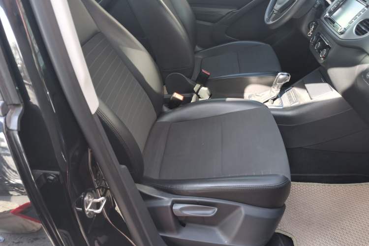 Used Volkswagen Tiguan L 2015 1.8TSI Automatic Two-Wheel Drive Trend Edition
