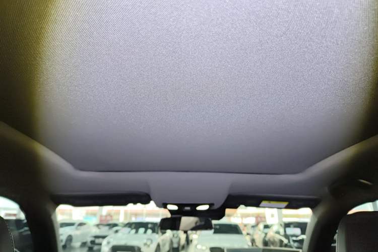 Used CHANGAN NEVO Q05 2024 Truly Delicious Version 125cc Superior Design CATL Headliner