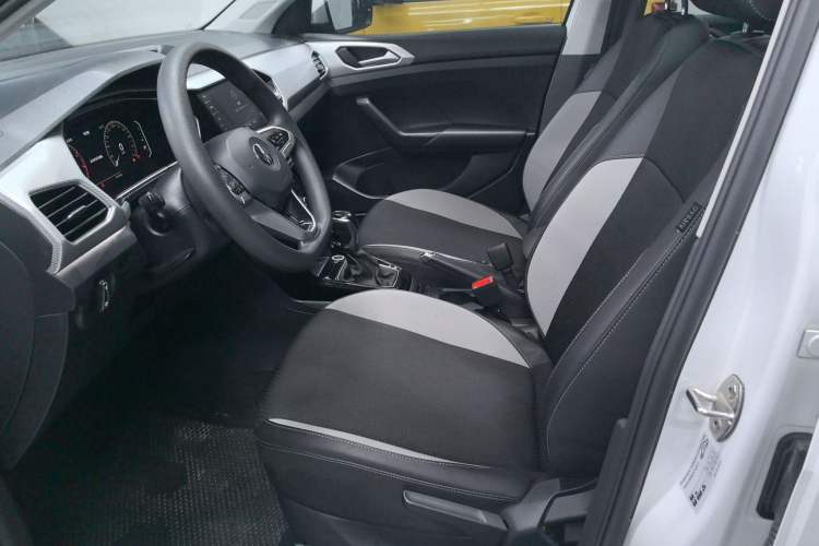 Used Volkswagen Tacqua 2021 200TSI DSG JoyConnect Edition Left Front Seat