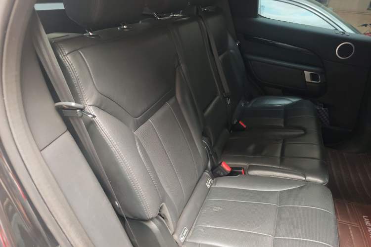 Used Land Rover Discovery 2017 3.0 SC V6 SE Left Rear Seat