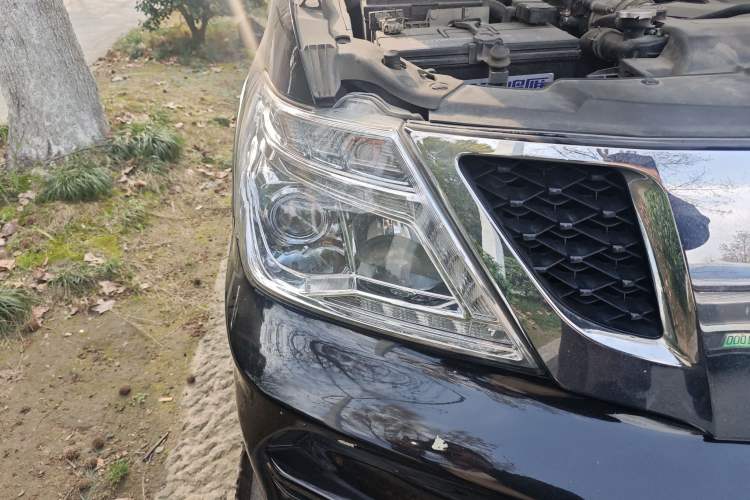 Used Nissan Patrol 2018 4.0L LinkedIn Edition Right Front Headlight
