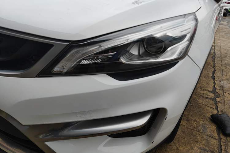 Used Geely Auto Emgrand GS 2018 Sport Edition 1.4T Automatic LingShang Model Left Front Headlight