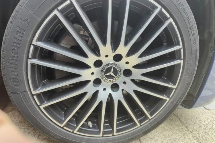 Used Mercedes-Benz C-Class 2022 Restyled C 260 L Sport Edition Right Front Wheel Hub