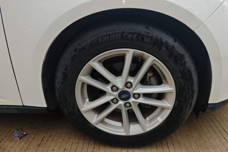 Used Ford Focus 2017 Sedan EcoBoost 180 Automatic Elite Model